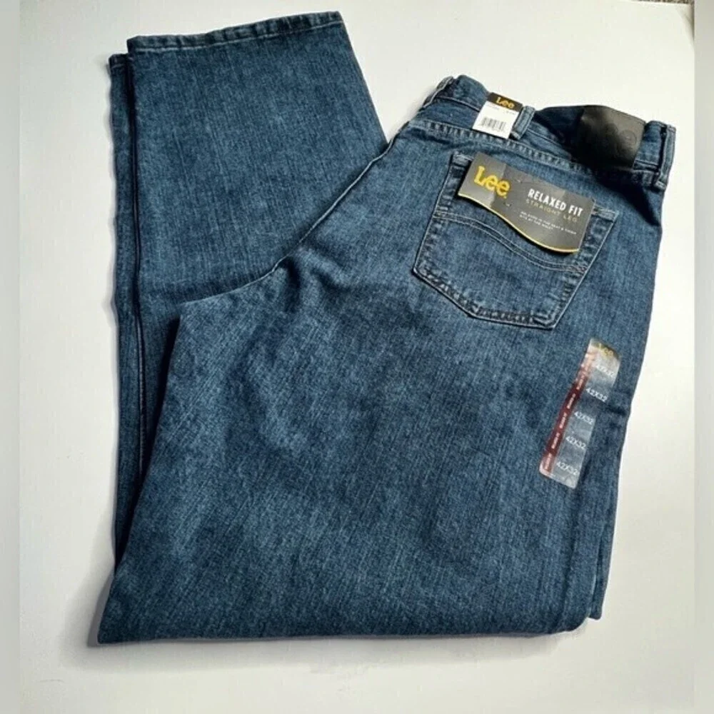Lee Newman men’s Jean Relaxed Fit Straight Leg size 42x32.